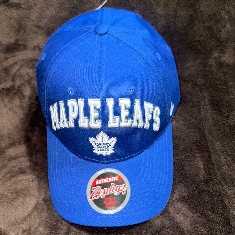 ZEPHYR RARE TORONTO MAPLE LEAF HAT. BLUE & WHITE. 100% Cotton.